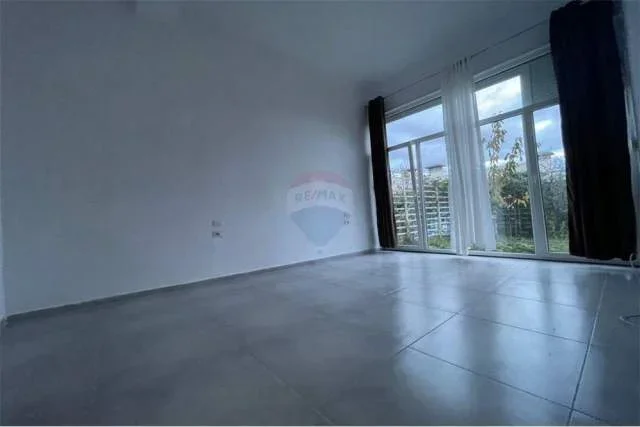 Tirane, jepet me qera apartament duplex Dublex 108 m² 1.500 Euro (Kodra e Diellit)