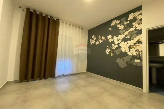 Tirane, jepet me qera apartament duplex Dublex 108 m² 1.500 Euro (Kodra e Diellit)