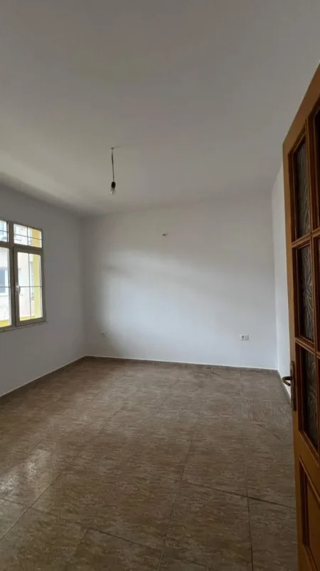 Tirane, shitet apartament 4+1+A+BLK Kati 3, 157 m² 210.000 Euro (Vasil Shanto)