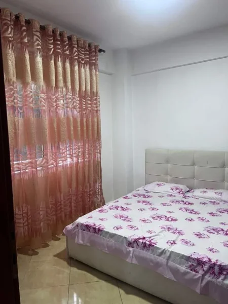 Tirane, jepet me qera Kati 2, 60 m² 35.000 Leke (Liqeni i Thate)