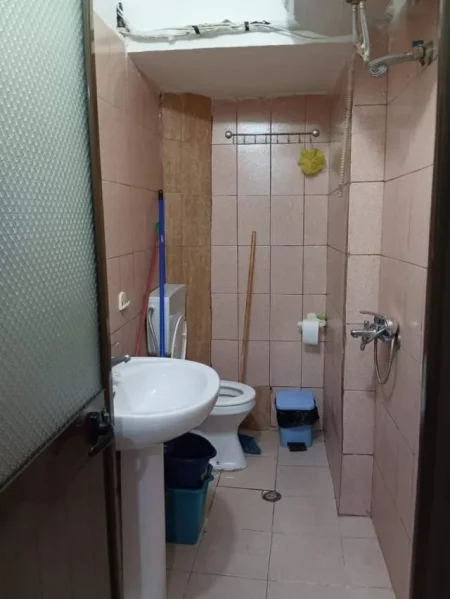 Tirane, jepet me qera apartament 1+1+A Kati 3, 49 m² 350 Euro