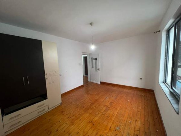 Tirane, shitet Kati 5, 78 m² 118.000 Euro (Rruga e Kavajes)