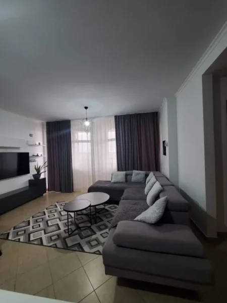 Tirane, jepet me qera apartament 2+1 Kati 4, 85 m² 350 Euro (ALF36387)