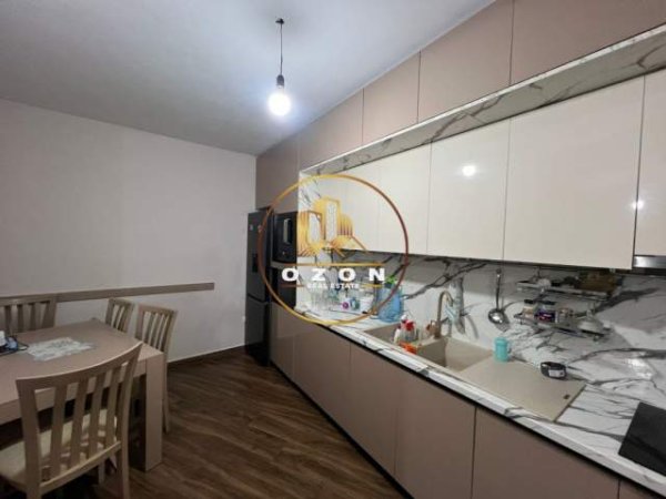 Tirane, shitet apartament 1+1 Kati 3, 81 m² 125.000 Euro (Ish Fusha  Aviacionit)