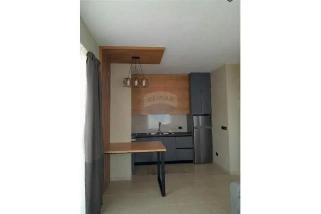 Tirane, jepet me qera apartament 1+1+BLK Kati 2, 600 Euro (Sauk)