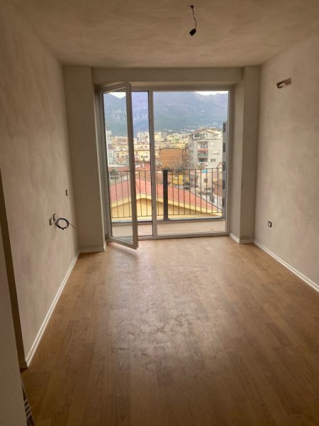 Tirane, shitet apartament 2+1+BLK Kati 5, 106 m² 158.700 Euro