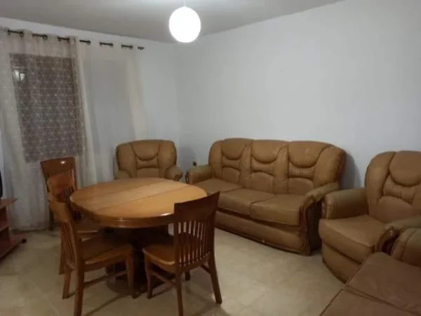 Tirane, jepet me qera apartament 1+1+BLK Kati 1, 60 m² 250 Euro (herman gmeiner)