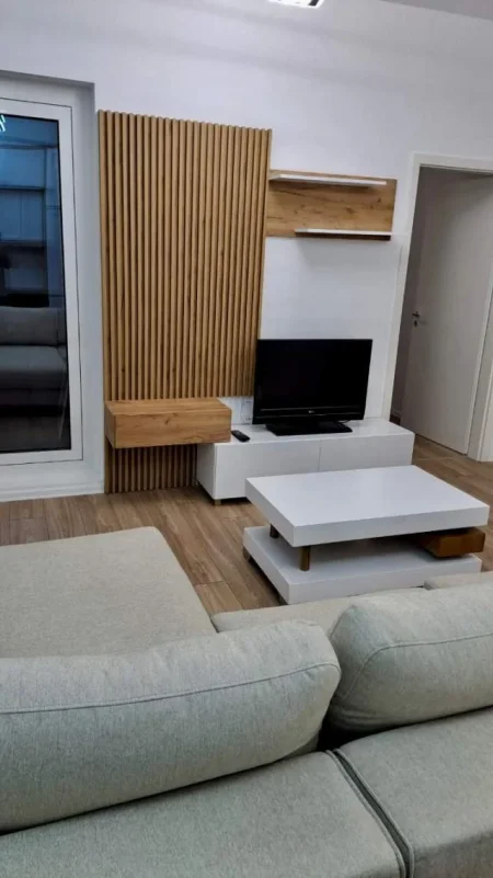 Tirane, jepet me qera apartament 2+1+BLK Kati 3, 85 m² 450 Euro (Ali Demi,kompleksi mangalem)