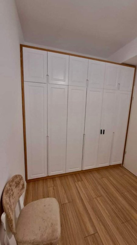 Tirane, jepet me qera apartament 2+1+BLK Kati 3, 85 m² 450 Euro (Ali Demi,kompleksi mangalem)