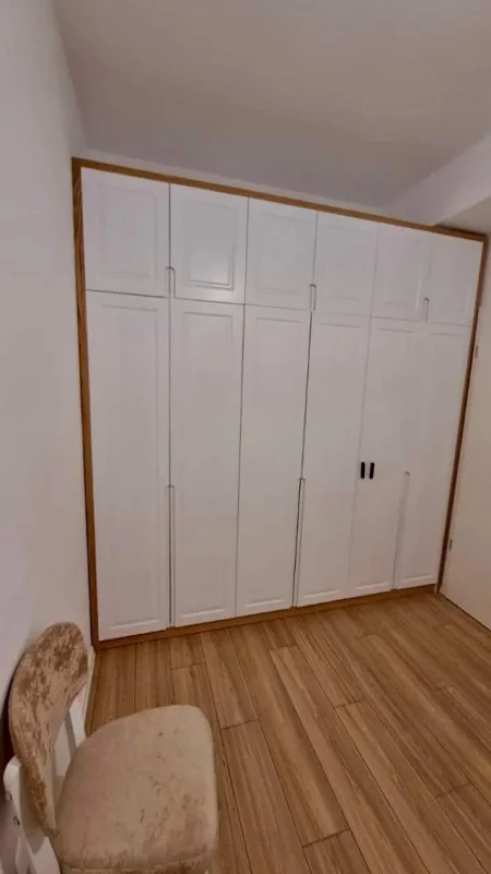 Tirane, jepet me qera apartament 2+1+BLK Kati 3, 85 m² 450 Euro (Ali Demi,kompleksi mangalem)