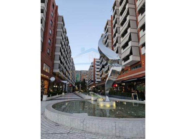 Tirane, Lista e ofertave - Objekte ne shitje ambjent biznesi Kati 0, 155 m² 3.200 Euro (RRUGA KAVAJES)