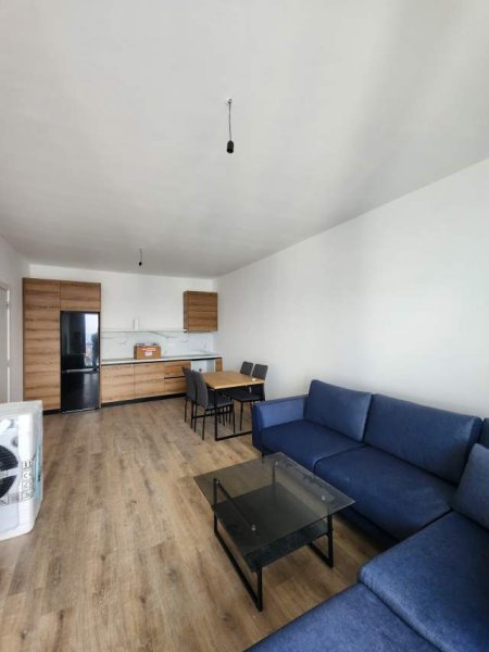 Tirane, jepet me qera apartament 1+1+BLK Kati 10, 76 m² 500 Euro (farmacia 10)