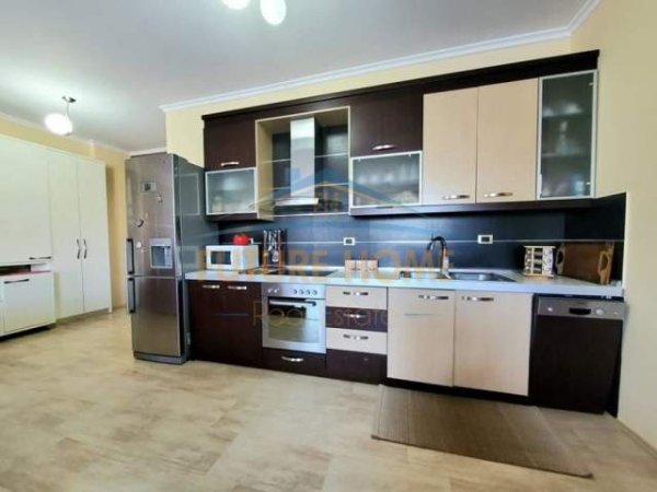 Tirane, shitet apartament 3+1+A+BLK Kati 2, 140 m² 220.000 Euro (Kopshti Botanik)