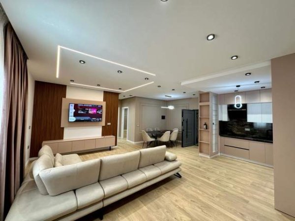 Tirane, jepet me qera apartament 2+1+BLK Kati 2, 116 m² 1.500 Euro (liqeni farkes)
