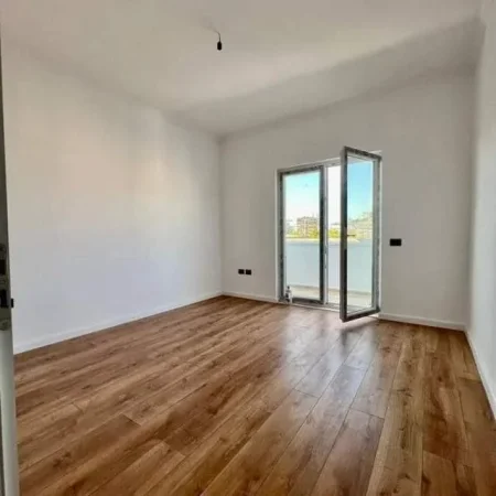Tirane, shitet apartament 1+1+A+BLK Kati 5, 66 m²  (Shkolla Vasil Shanto)