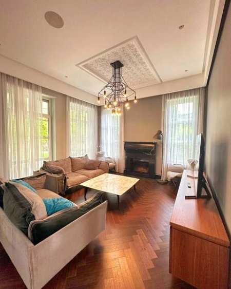 Tirane, shitet apartament 750 m²  (Rolling Hills Rezidence)