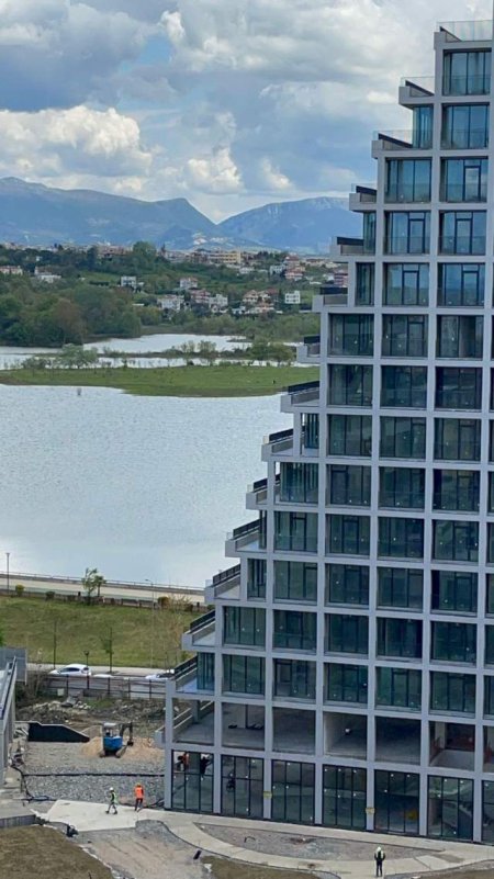 Tirane, shitet apartament 2+1+BLK Kati 10, 126.48 m² 340.000 Euro (Lake View Residence)