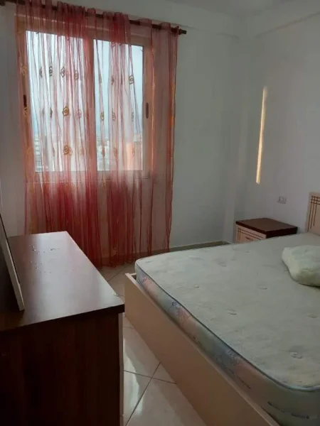 Tirane, jepet me qera apartament Kati 8, 85 m² 35.000 Leke