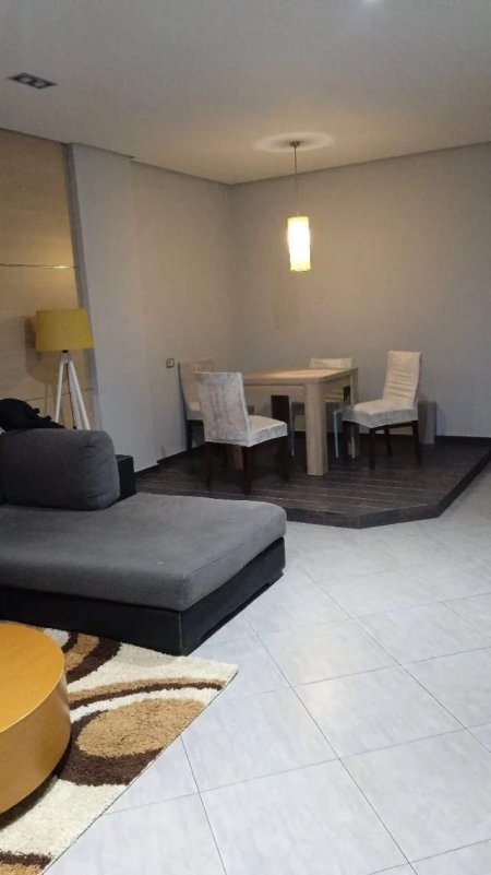 Tirane, jepet me qera apartament Kati 6, 77 m² 500 Euro (Kristal Centre)