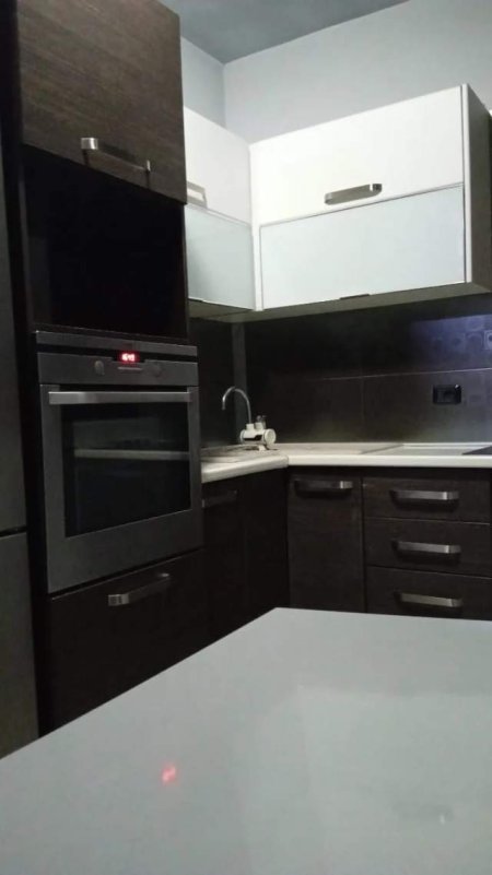 Tirane, jepet me qera apartament Kati 6, 77 m² 500 Euro (Kristal Centre)