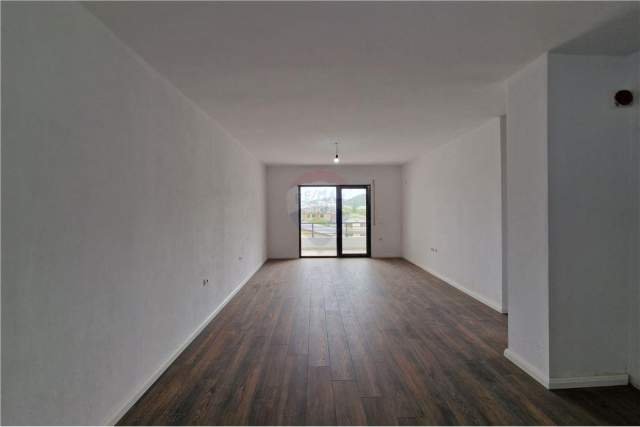 Shqiperi, shes apartament 2+1+BLK Kati 4, 94 m² 1.400 Euro/m2 (Rruga Murat Terbaci)