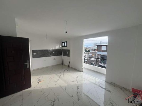 Golem, shitet apartament 2+1+BLK Kati 6, 78 m² 115.000 Euro (Bulevardi i Pishave, Golem, Kavaje)
