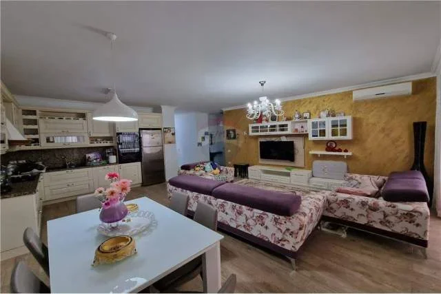 Vlore, jepet me qera apartament 2+1 Kati 0, 103 m² 450 Euro (Rr Dhimiter Konomi)