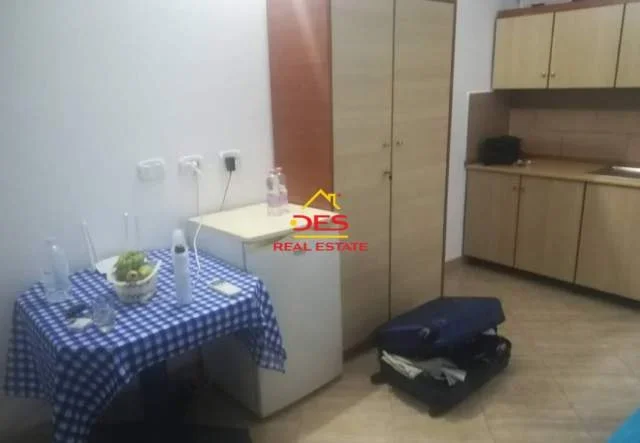 Vlore, jepet me qera hotel Kati 2, 200 m² 23.000 Euro (Rruga Dhimiter Konomi, Vlore)