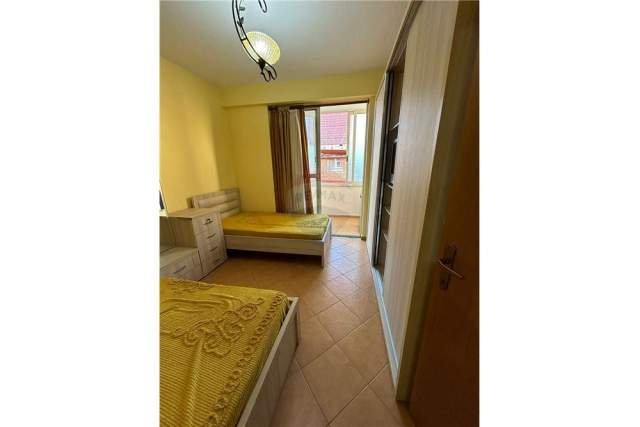 Tirane, shitet apartament 3+1 Kati 3, 120 m² 188.000 Euro (Rruga Bill Klinton)