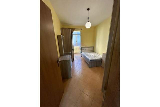 Tirane, shitet apartament 3+1 Kati 3, 120 m² 188.000 Euro (Rruga Bill Klinton)