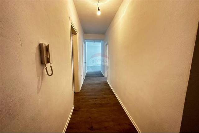 Tirane, shitet apartament 3+1+BLK Kati 2, 192 m² 270.000 Euro (Liqeni Thate)