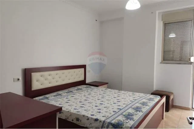 Tirane, jepet me qera apartament 2+1 Kati 4, 122 m² 500 Euro (Don Bosko)