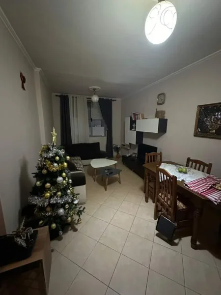 Tirane, jepet me qera apartament 2+1 Kati 3, 93 m² 40.000 Leke (Astir tek grand bohem)