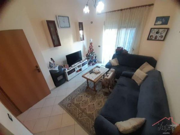 Tirane, shitet apartament 2+1+BLK Kati 2, 80 m² 120.000 Euro (xhamllik)