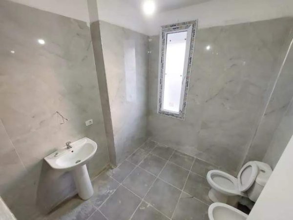 Tirane, shes apartament 2+1+BLK Kati 5, 86 m² 123.000 Euro (Prane Fushes Aviacionit)