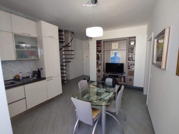 Tirane, shes apartament 2+1+BLK Kati 8, 98 m² 260.000 Euro (blloku)