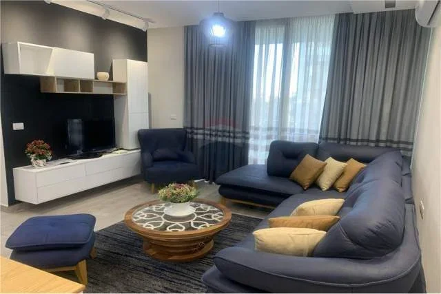 Shqiperi, jepet me qera apartament 2+1 Kati 1, 105 m² 650 Euro (Kompleksi Fiori Di Bosco)