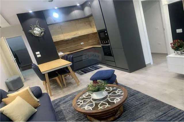 Shqiperi, jepet me qera apartament 2+1 Kati 1, 105 m² 650 Euro (Kompleksi Fiori Di Bosco)