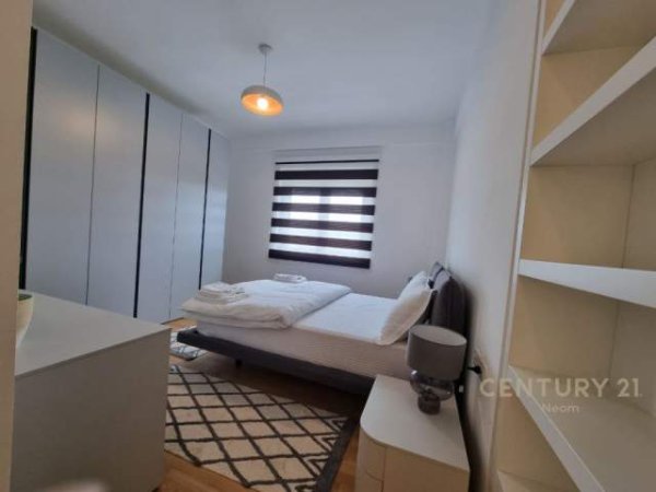 Tirane, shes apartament 3+1+3+BLK 186 m² 310.000 Euro (Mjull - Bathore)