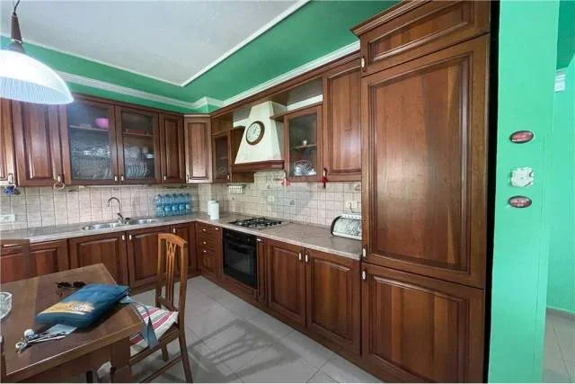 Tirane, jepet me qera apartament 2+1 Kati 7, 113 m² 1.100 Euro (Blloku)