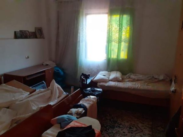 Tirane, shitet shtepi 2+1 Kati 1, 120 m² 160.000 Euro