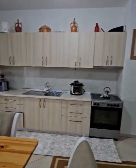 Tirane, shitet apartament 2+1+BLK Kati 8, 107 m² 110.000 Euro