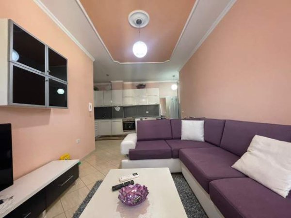 Tirane, jepet me qera apartament 1+1+BLK Kati 6, 62 m² 600 Euro (Islam Alla)