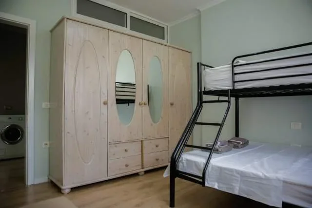 Tirane, jepet me qera apartament 2+1+A+BLK Kati 1, 120 m² 650 Euro (kopeshti zoologjik)