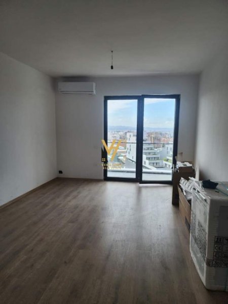 Tirane, jepet me qera apartament  Kati 11, 76 m² 500 Euro (RRUGA E DIBRES)