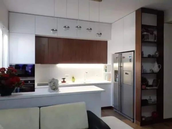 Tirane, jepet me qera apartament 2+1+2wc+BLK Kati 4, 110 m² 900 Euro (Kristal Center)