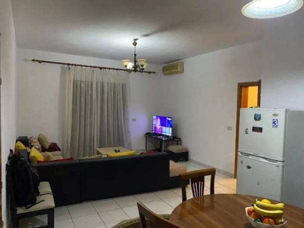 Tirane, shitet apartament 1+1+BLK Kati 3, 71 m² 95.000 Euro (Xhamllik)