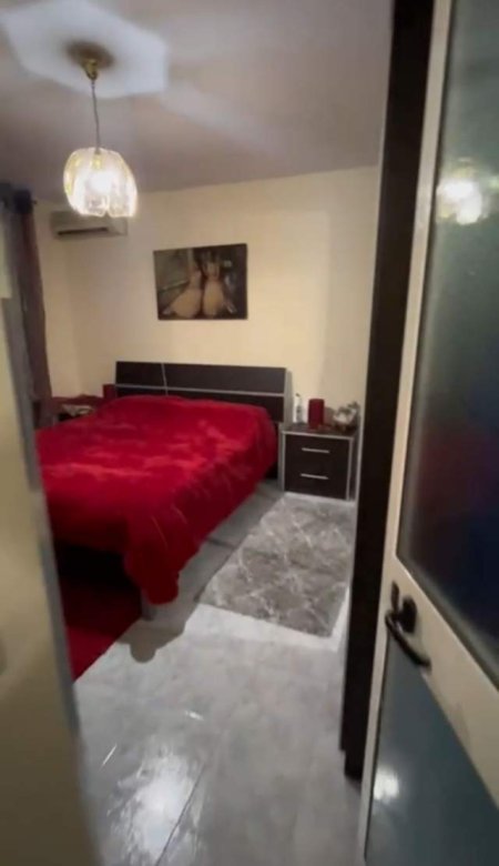 Tirane, jepet me qera apartament 2+1 Kati 2, 80 m² 50.000 Leke (Stadiumi Dinamo, rruga grigor heba)