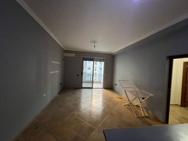 Shqiperi, shes 2+1+BLK Kati 8, 117 m² 130.000 Euro (Bulevardi Ismail Qemali ,prane Raiffaisen Bank)