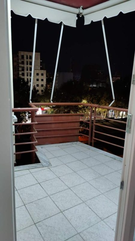 Tirane, jepet me qera apartament 2+1+BLK Kati 4, 95 m² 550 Euro (Stacioni i trenit ,rruga rreshit petrela)
